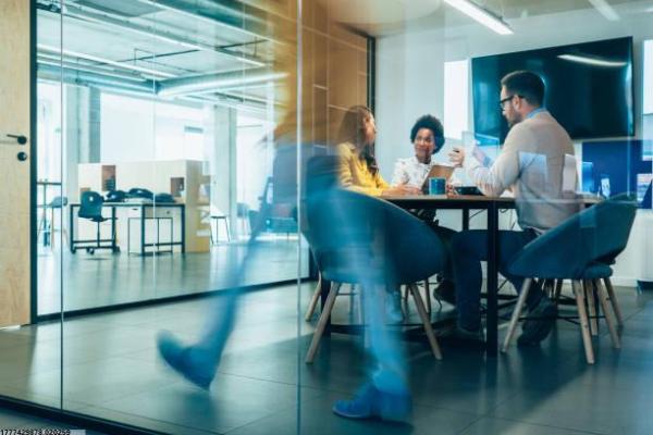 建水艺德体育舞蹈培训(图1)